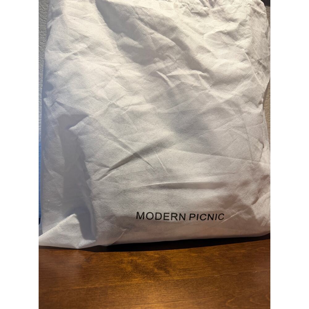 Modern Picnic The Luncher Black NWT - Picture 10 of 10